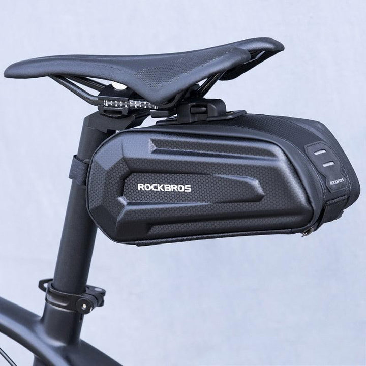 ROCKBROS 1.7L Bike Saddle Bag - Carbon Fiber Pattern Hard Shell Seat Pack - Quick Release &amp; Rainproof Rear Storage for MTB &amp; Road Bike (B69)